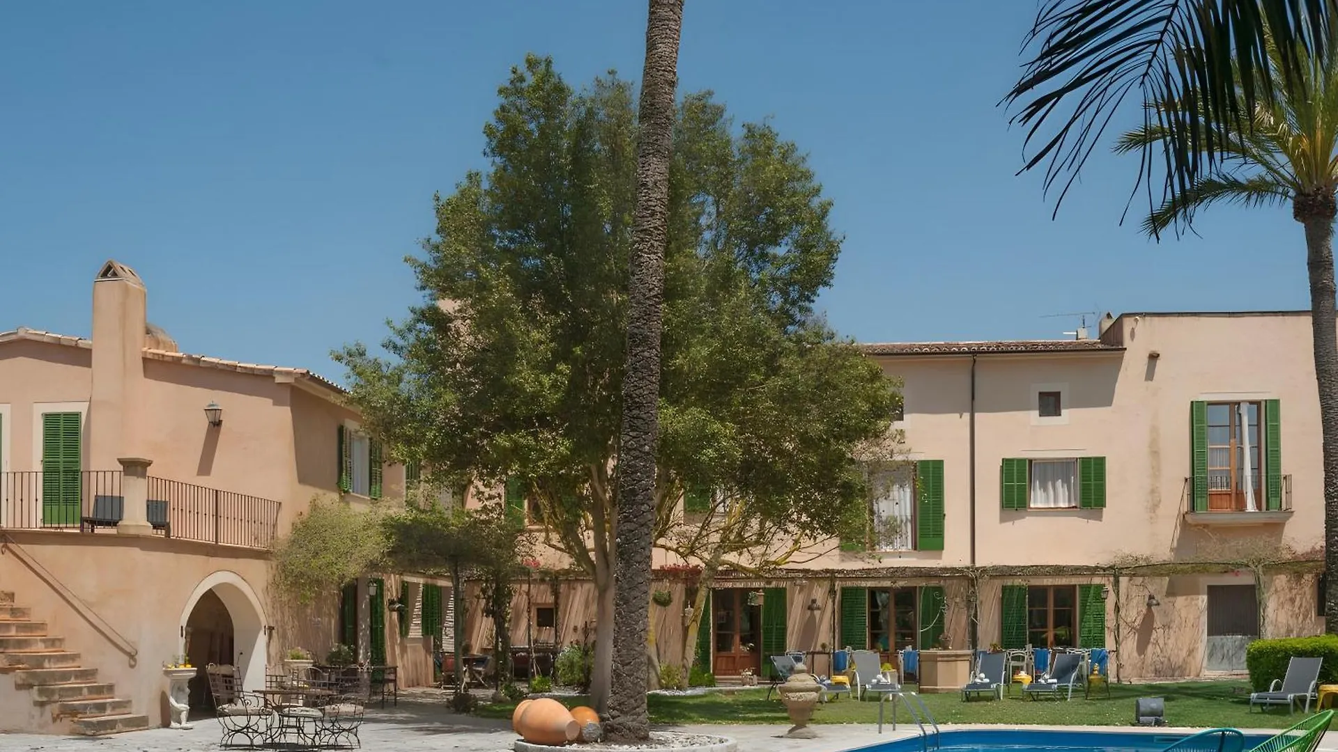 Suite Embat Im Es Llobets Llucmajor  Bed & Breakfast